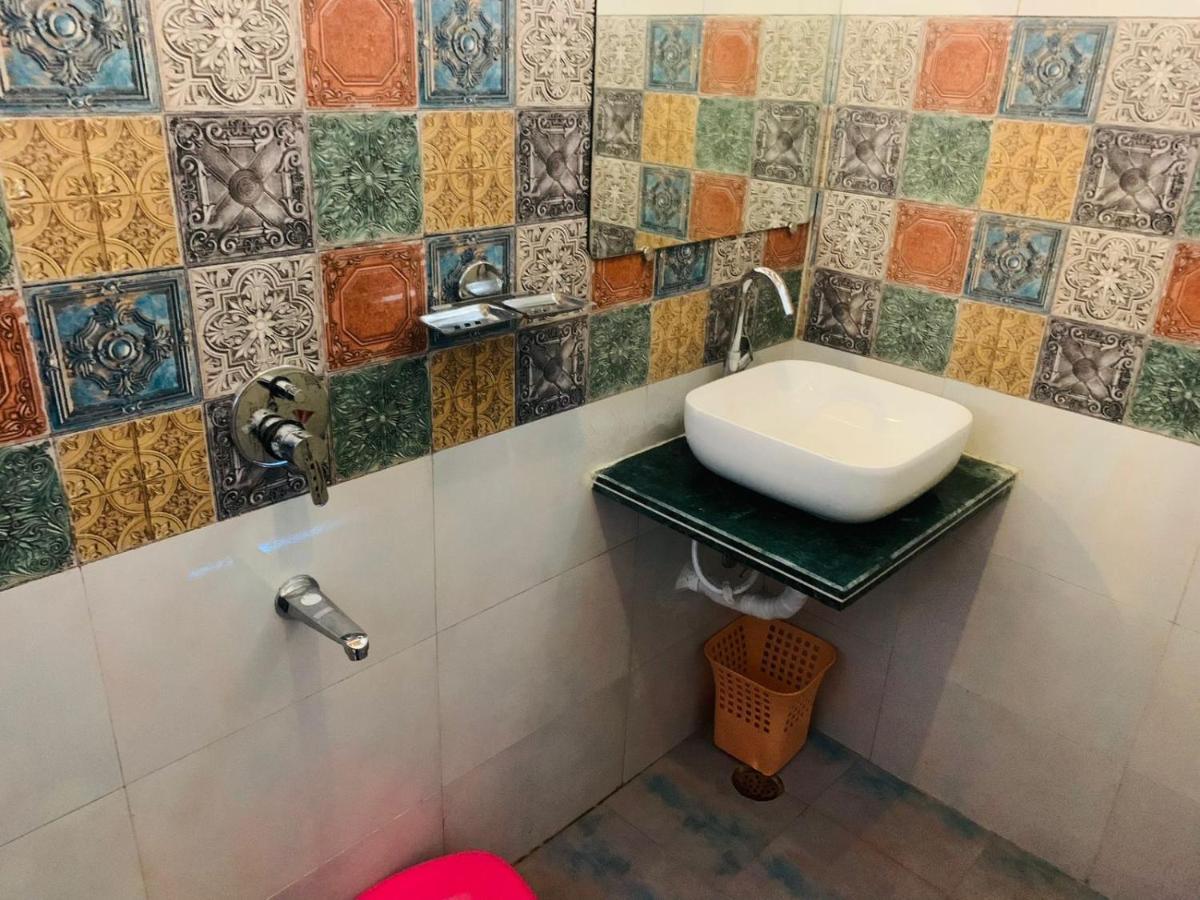 Hotel Payal & Restaurent Pachmarhi Ngoại thất bức ảnh